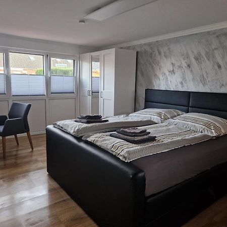 Ferienhaus Nordseeglueck Im Ferienpark Berumbur Esterno foto