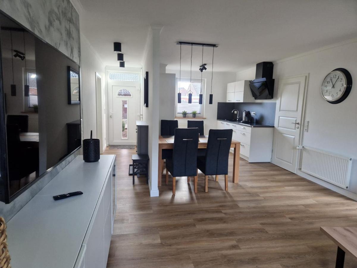 Ferienhaus Nordseeglueck Im Ferienpark Berumbur Esterno foto