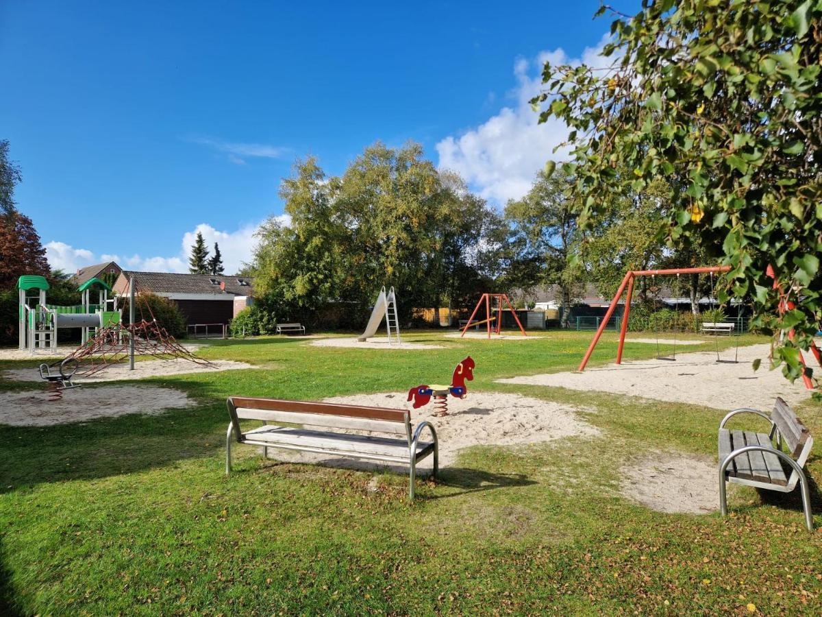 Ferienhaus Nordseeglueck Im Ferienpark Berumbur Esterno foto
